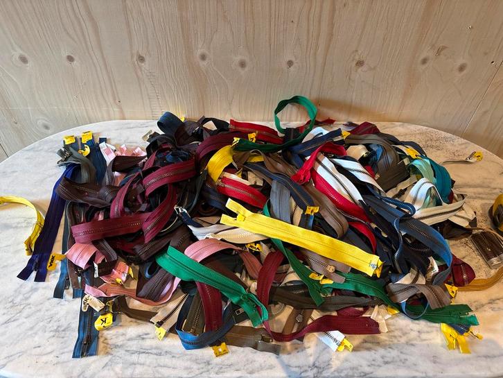 Grote partij ritsen voor hobbyisten!, Hobby en Vrije tijd, Naaien en Fournituren, Nieuw, Rits of Sluiting, Ophalen of Verzenden