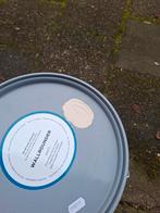 Global muurverf, Ophalen, Nieuw