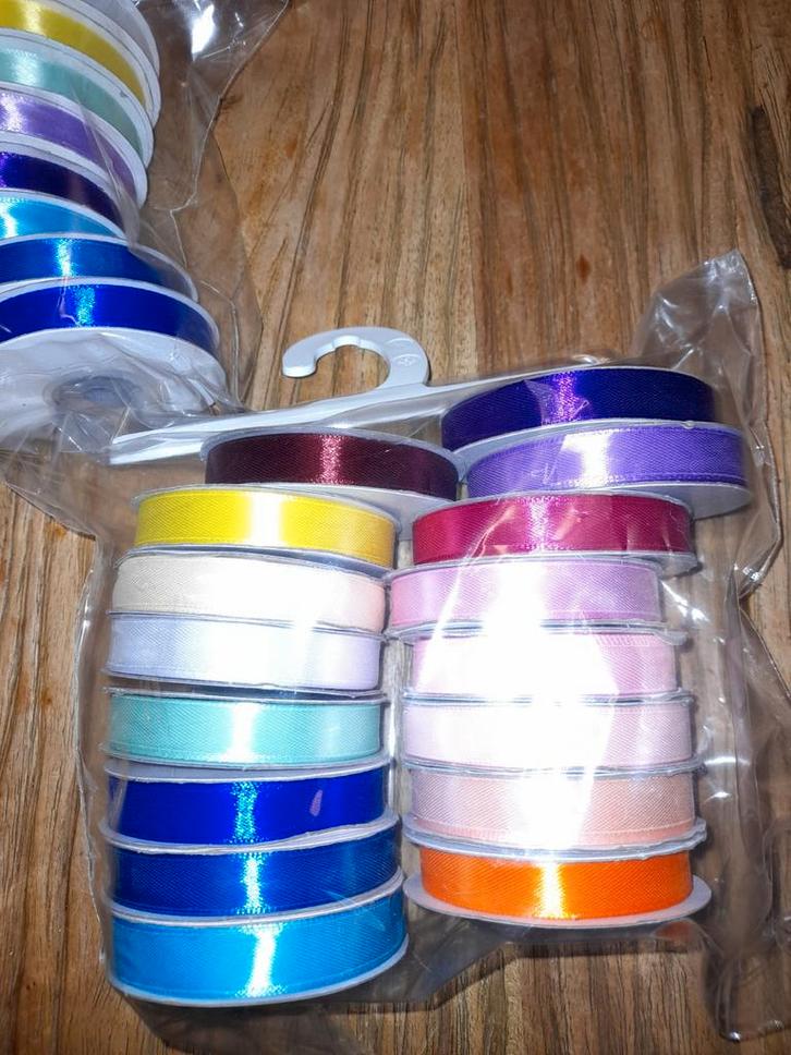Grote partij lint in diverse kleuren, Hobby en Vrije tijd, Naaien en Fournituren, Nieuw, Lint, Band of Elastiek, Ophalen