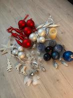 44 diverse kleuren kerstballen, Diversen, Kerst, Ophalen, Gebruikt