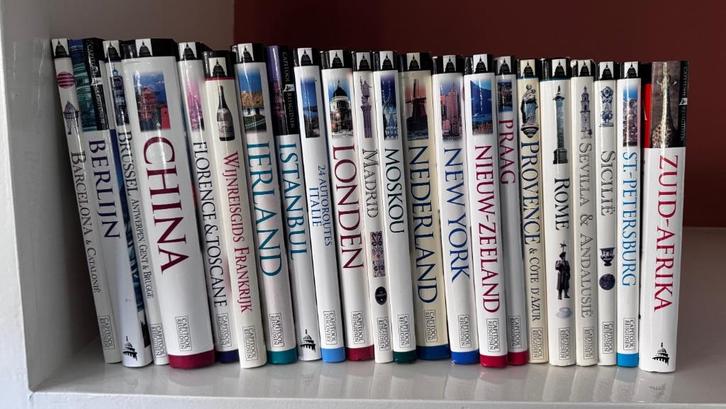 Te koop: 22 Capitool Reisgidsen, Boeken, Reisgidsen, Zo goed als nieuw, Reisgids of -boek, Europa, Capitool, Ophalen of Verzenden
