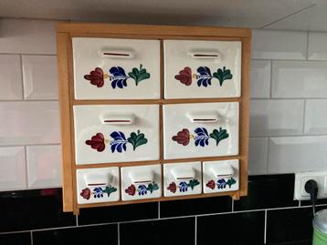 Beukenhouten boerenbont ladekastje kruidenkast izgst beschikbaar voor biedingen