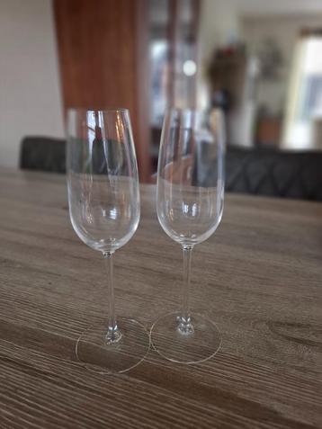 Champagneglazen, helder glas, 22 cl 6 Stuks beschikbaar voor biedingen
