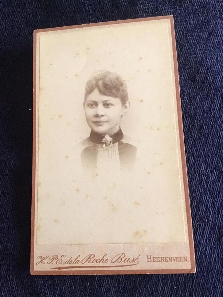 CDV, Indische dame, H.P.E. de la Roche Busé, Heerenveen, Verzamelen, Foto's en Prenten, Gebruikt, Foto, Voor 1940, Ophalen of Verzenden