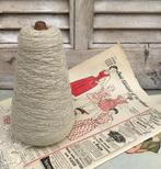 Antieke Franse spoel met elastisch garen