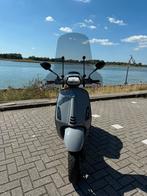 Vespa sprint, Fietsen en Brommers, Snorfietsen en Snorscooters, Ophalen, Zo goed als nieuw, Vespa