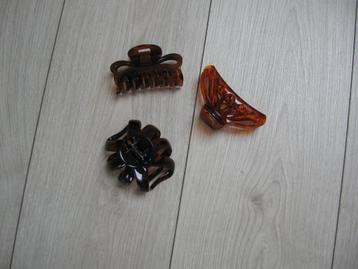 3 bruine haar knippen samen €5.00.. beschikbaar voor biedingen