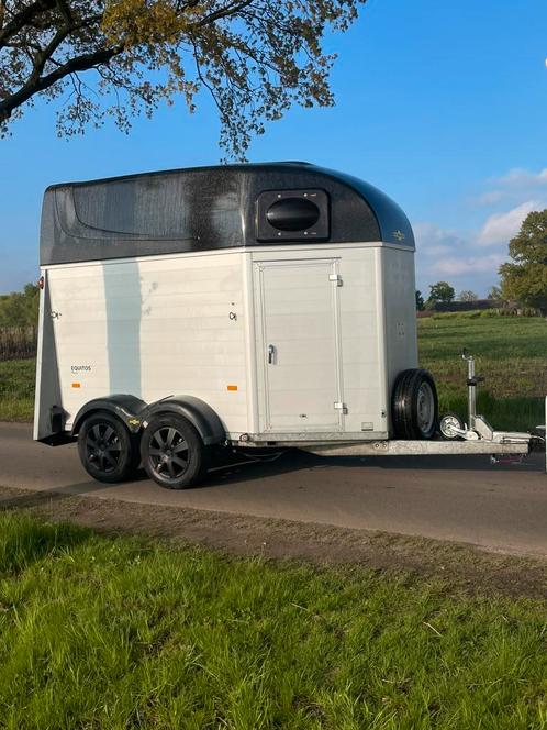 Humbaur 2 paards trailer aluminium, Dieren en Toebehoren, Paarden en Pony's | Trailers en Aanhangwagens, Zo goed als nieuw, 2-paards trailer