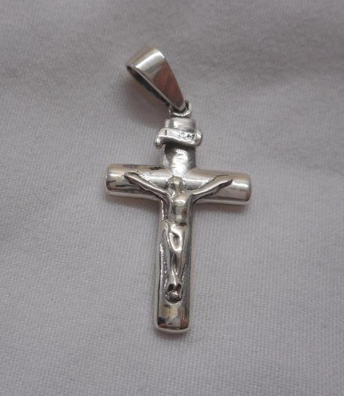 Zilveren kruis hanger met Jezus nr.124, Sieraden, Tassen en Uiterlijk, Kettinghangers, Zo goed als nieuw, Zilver, Zilver, Kruis of Symbool