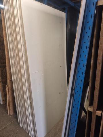 Spaanplaat hout - 260x118x10 mm beschikbaar voor biedingen