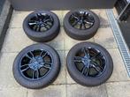 Ford Ka+/Fiesta 4x108 zwarte wielen met winterband 185-60-15, Ophalen, 15 inch, Banden en Velgen, 185 mm