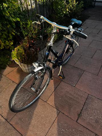 Damesfiets 3x7 versnellingen, frame 53cm beschikbaar voor biedingen