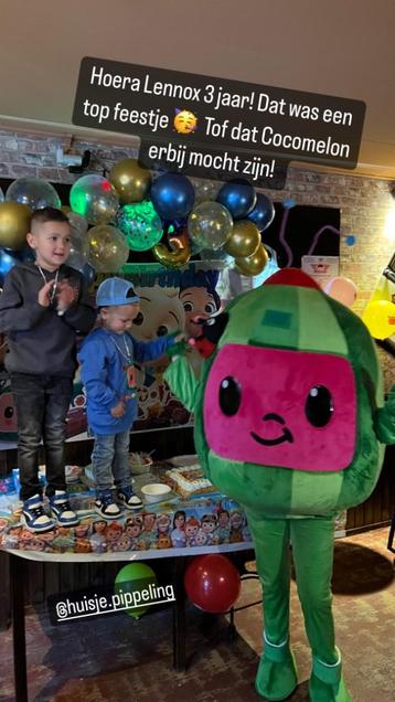 Mascotte Cocomelon te huur  beschikbaar voor biedingen