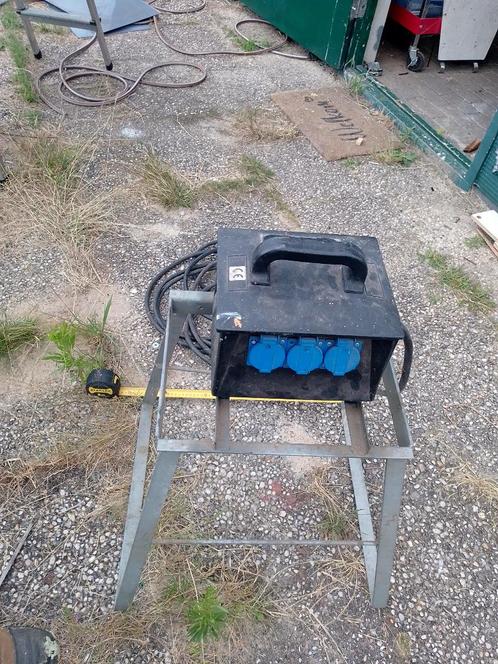 zwerfkast paddestoel, Doe-het-zelf en Verbouw, Elektra en Kabels, Gebruikt, Overige typen, Ophalen