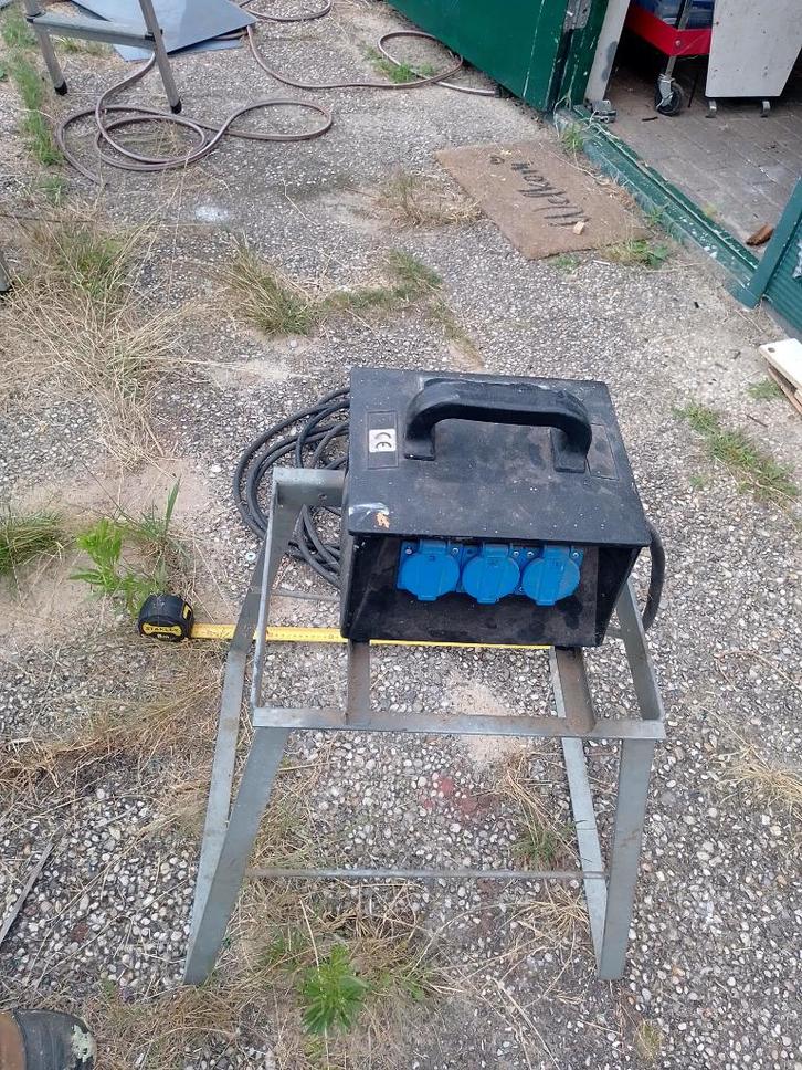 zwerfkast paddestoel, Doe-het-zelf en Verbouw, Elektra en Kabels, Gebruikt, Overige typen, Ophalen