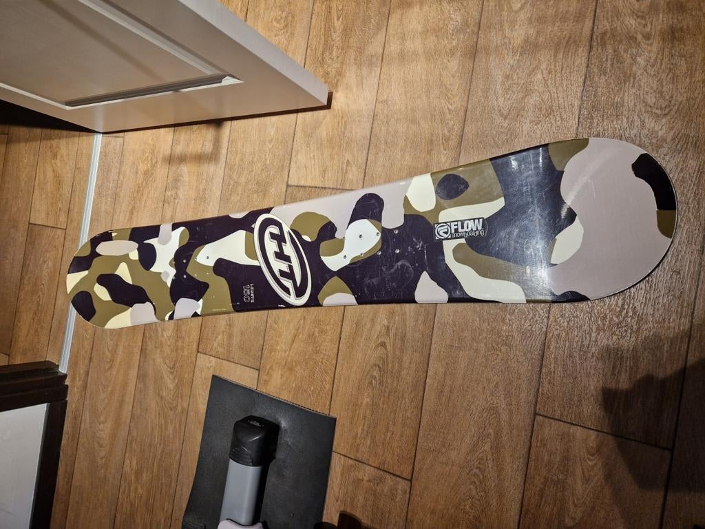 flow snowboard 150, Sport en Fitness, Snowboarden, Ophalen of Verzenden, Gebruikt, Board