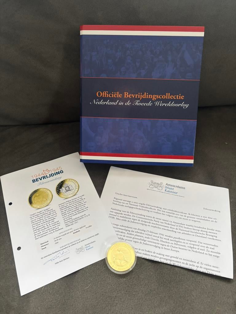 Bevrijdingsmunt Februaristaking 1941   24 kt verguld, Verzamelen, Complete verzamelingen en Collecties, Ophalen of Verzenden