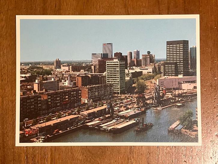 Rotterdam Leuvehaven met vrachtschepen, Verzamelen, Scheepvaart, Zo goed als nieuw, Kaart, Foto of Prent, Motorboot, Ophalen of Verzenden