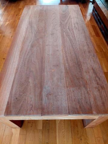 Salontafel tafel hout beschikbaar voor biedingen