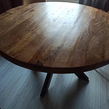 Super mooie stevige ronde Eettafel te koop!  beschikbaar voor biedingen