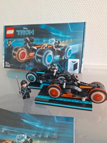 LEGO Disney Tron Legacy 21314 Ideas 21 beschikbaar voor biedingen