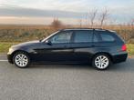 BMW 3-Serie 2.0 I 320i Touring 125KW AUT 2007 Zwart, Auto's, BMW, Automaat, 1995 cc, Zwart, 4 cilinders
