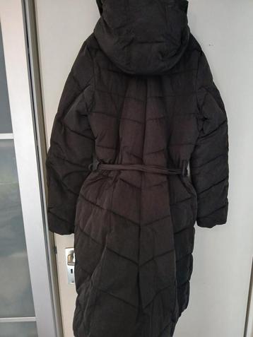 Zwarte winterjas , maat L  beschikbaar voor biedingen