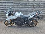 Te koop mooie  witte Yamaha fz8 met akrapovic uitlaat, Motoren, Motoren | Yamaha, 4 cilinders, Motorrijbewijs A, Handvatverwarming