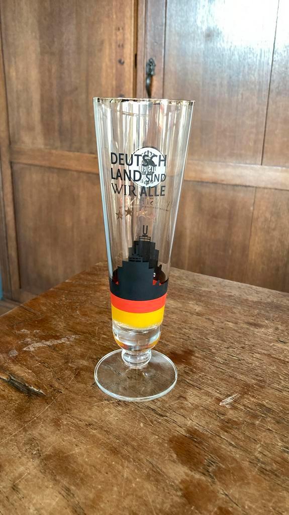 Warsteiner bierglas city serie Dortmund-editie Deutschland, Verzamelen, Glas en Borrelglaasjes, Zo goed als nieuw, Bierglas, Ophalen of Verzenden