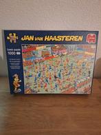 Jan van Haasteren WK Vrouwenvoetbal Puzzel 1000 stukjes, Ophalen of Verzenden, 500 t/m 1500 stukjes, Zo goed als nieuw, Legpuzzel