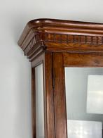 Vitrinekast boekenkast klassiek Eichholtz eiken, Huis en Inrichting, Ophalen, 25 tot 50 cm