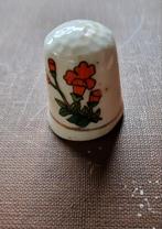 Vintage Vingerhoedje met Bloemen, Ophalen, Gebruikt, Porselein, Overige typen
