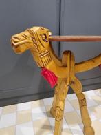 vintage kamelen / sfinx tafeltje inklapbaar, Huis en Inrichting, Tafels | Bijzettafels, Ophalen of Verzenden