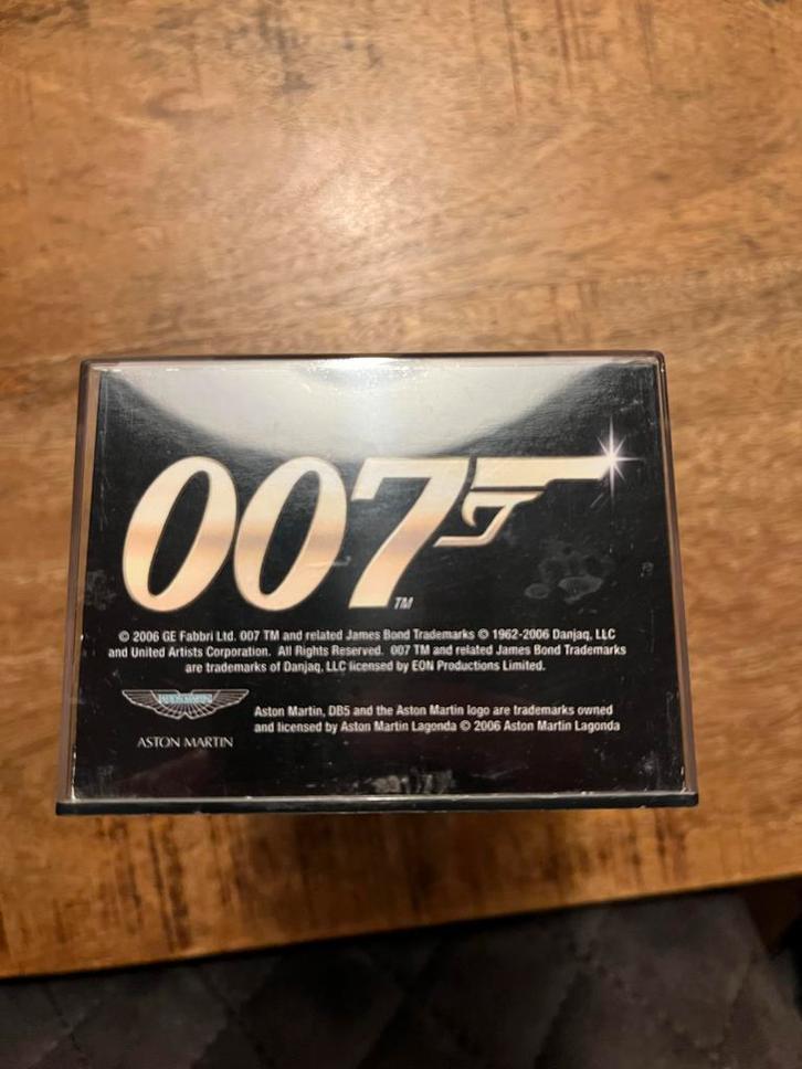 Aston Martin DB5 - James Bond 007 - 1:18, Hobby en Vrije tijd, Modelauto's | 1:18, Zo goed als nieuw, Auto, Overige merken, Ophalen of Verzenden