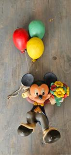 vintage Mickey hanging on balloons, Ophalen, Mickey Mouse, Gebruikt, Beeldje of Figuurtje