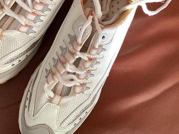 Mooie/stevige sneaker/schoen/mt.37/wit/geel/NIEUW..!! (teab) beschikbaar voor biedingen