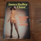 James Hadley Chase sexbom onder het casino, Ophalen of Verzenden, Gelezen