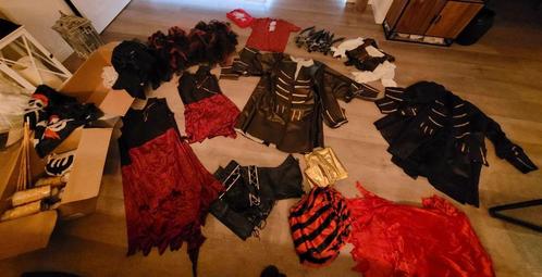 Carnaval, grote partij piraten kleding en veel accessoires, Kinderen en Baby's, Carnavalskleding en Verkleedspullen, Gebruikt