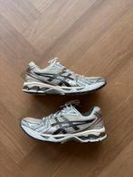 Asics kayano 14, Wit, Ophalen of Verzenden, Sneakers of Gympen, Gedragen