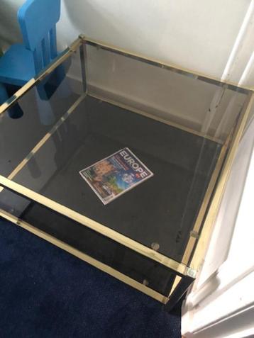 salontafel beschikbaar voor biedingen