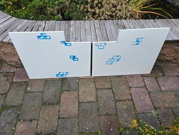 Bewerkte meubelpanelen kasteel, gebruikt als bedbeugel beschikbaar voor biedingen