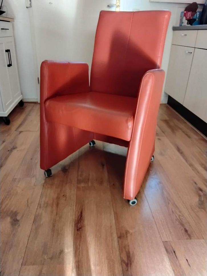 6 Leren Eetkamerstoelen Brique (Steenrood) - Verrijdbaar, Antiek en Kunst, Antiek | Meubels | Stoelen en Banken, Ophalen of Verzenden