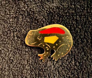 Oeteldonk Kikker Speld beschikbaar voor biedingen