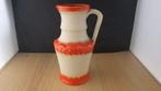 mooie witte oorvaas met oranje strepen, Gebruikt, Aardewerk of Porselein, Oranje, Ophalen of Verzenden