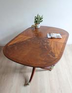 Houten antieke eettafel. Vintage tafel op messing wieltjes., Antiek en Kunst, Antiek | Meubels | Tafels, Ophalen
