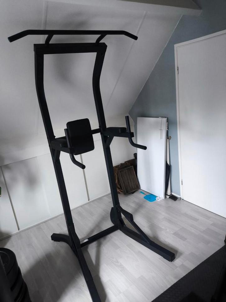 Decathlon Power Tower 900 - Krachtstation optrekstang, Sport en Fitness, Fitnessapparatuur, Zo goed als nieuw, Krachtstation, Ophalen