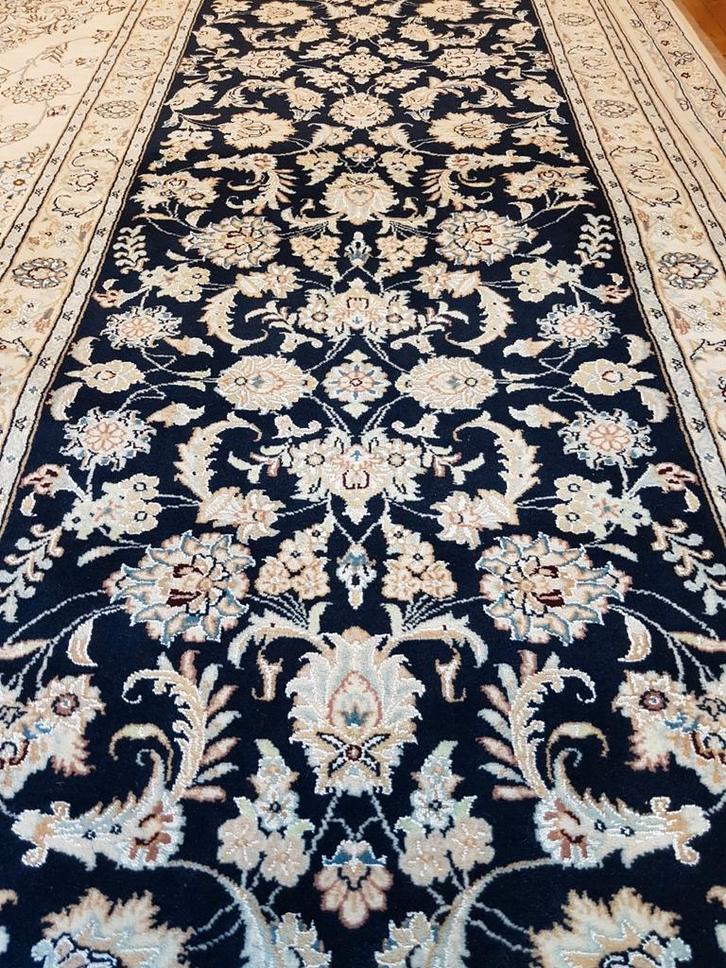 Perzisch Tapijt Nain 9la met zijde Maat.3.03x0,94, Huis en Inrichting, Stoffering | Tapijten en Kleden, Nieuw, 50 tot 100 cm, 50 tot 100 cm