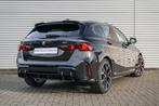 BMW 1 Serie 120 M Sport Automaat / Sportstoelen / Achteruitr, Auto's, 156 pk, Met garantie (alle), Zwart, Origineel Nederlands