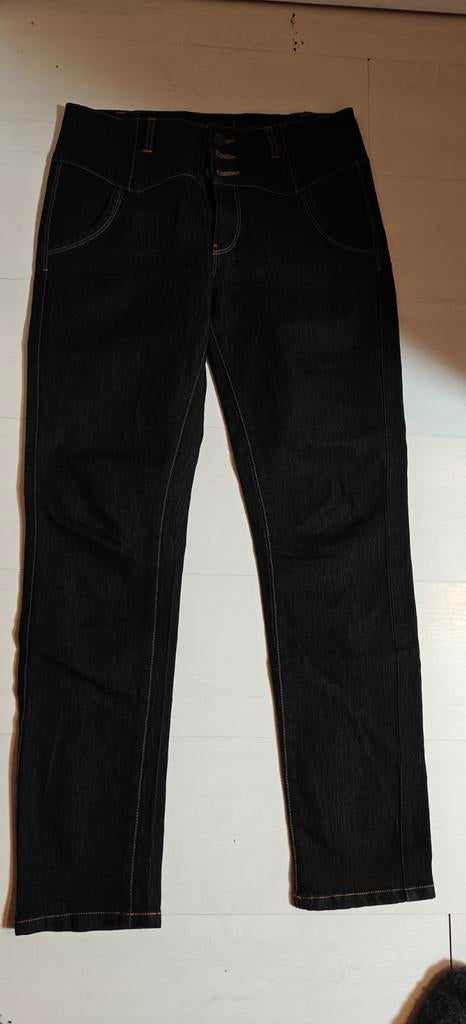 Collectif jeans high waist size 14, Kleding | Dames, Ophalen of Verzenden, Nieuw, Overige kleuren, W28 - W29 (confectie 36)