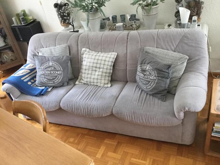 Te koop een 2 en een 3 zits bank, Huis en Inrichting, Banken | Bankstellen, Gebruikt, Rechte bank, 75 tot 100 cm, Hout, Stof, Ophalen